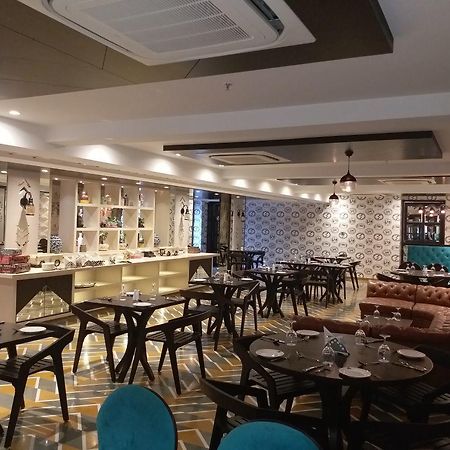 Hotel Basant Vihar Palace 비카네르 외부 사진
